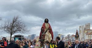 La pugna de las derechas por el voto católico: la importancia de la religión en la batalla cultural
