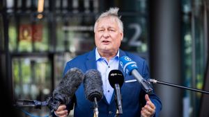 Hohe Spritpreise: EVG-Chef bringt Bahn-Rabatte ins Gespräch