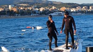 Rescatadas 6 personas tras hundirse su yate frente a las costas de Badalona