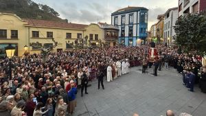 Una multitud para la Virgen del Rosario: 