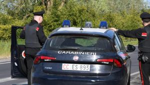 Il litigio tra amici sfocia in rissa: un 39enne in ospedale