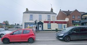 Former off-licence can become restaurant in part of town with 'too many takeaways'