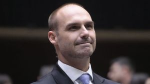 O curioso talento de Eduardo Bolsonaro para transformar eleitores em inimigos