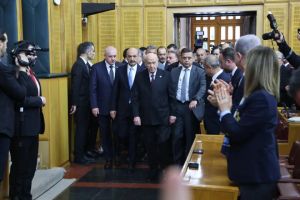 MHP’de fesih: Peki ama burada bir tezat yok mu?