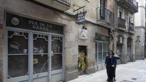 Barcelona mantiene abiertos 191 de sus 209 comercios emblemáticos, con reorientaciones polémicas