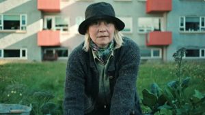 Sørine Gotfredsen: Hvad hvis man reagerede på alt det, der provokerer? Absurd komisk DR-serie giver svaret