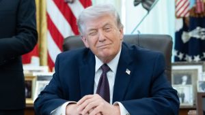 Tramp smatra da Iranci žele da čuju njegove bombe jer žele da budu slobodni