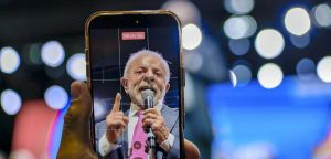 Lula tem projeto nacional de desenvolvimento sustentável soberano com justiça social. A direita, uma bolha de fake news