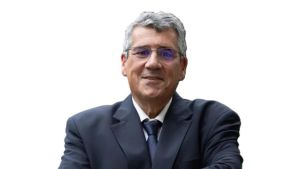 A nova assistente e (cada vez mais) companheira