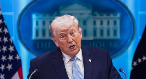 Trump dice que todo Irán “puede ser aniquilado en una sola noche” el martes y subraya su ultimátum