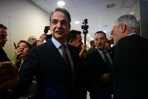 Ο Μητσοτάκης θα επανιδρύσει το κράτος – Το άλλο με τον Τοτό το ξέρετε;