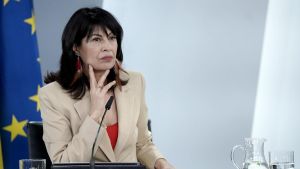 El Gobierno envía a las Cortes la reforma de la Constitución para blindar el aborto sin incluirlo en los derechos fundamentales