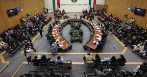 INE debatirá si frena actos anticipados de campaña