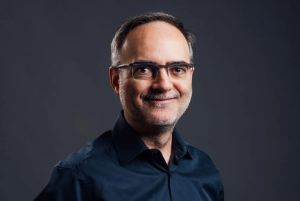 Quand l’histoire politique d’hier éclaire les enjeux politiques d’aujourd’hui. Dans sa chronique D’HIER À AUJOURD’HUI, Laurent de Boissieu revient sur la question d’une primaire présidentielle, réapparue à droite comme à gauche dès le lendemain des élections municipales 2026.