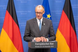 Зашто је Мерц киван на Орбана?