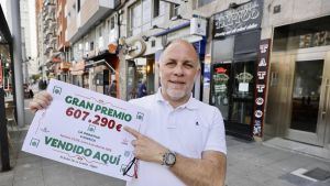 Habla el lotero de Gijón que repartió los 600.000 euros de la Primitiva: 