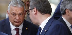 Štampa na nemačkom: Orban i Vučić deluju slično na „potkopavanju demokratije i vladavine prava“