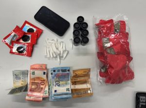 Ostern bei der Polizei: Bekiffter Fahrer, gefälschter Führerschein und Drogen im Auto