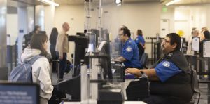 ¿Adiós al “sueño americano” del turista? Por qué su visa ya no le garantiza la entrada en los aeropuertos de EE.UU.