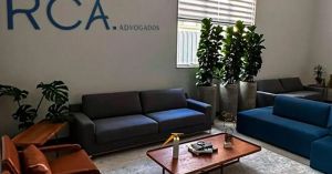 Brasil e Índia avançam em parceria bilionária para oncologia