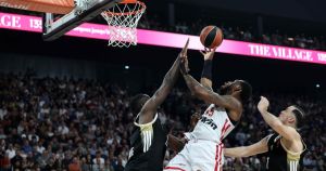 Κλείδωσε τον «ξανθό» στο χρονοντούλαπο