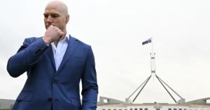 Ageing of power and the youthification of politics