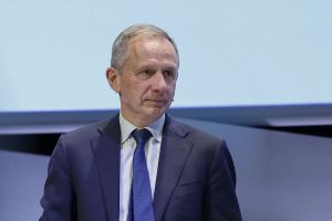 CEO transitorios y empleados sin implicación