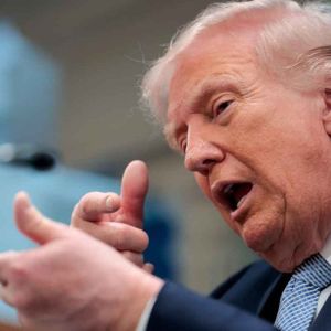 Notícias distópicas da guerra entre Trump e os aiatolás do Irã