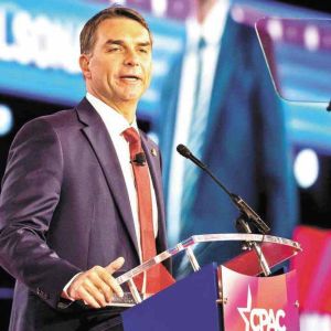 A farsa do fim da reeleição