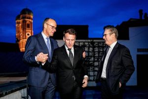 Neben China und den USA: Europa muss das dritte Machtzentrum auf dieser Welt werden