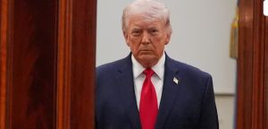 Trump ladra mas não morde