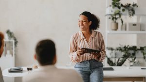 3 Leadership Behaviors That Will Make People Feel Seen, Valued, and Inspired