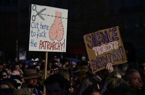 Laat mannen voortaan zelf de mannentax betalen