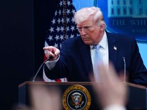 Es ist eine Schande, dass Trump mit seiner grausamen Drohung durchkam