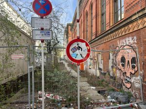 Rätsel um Graefestraße: Warum Berlins entspannteste Baustelle nicht fertig wird