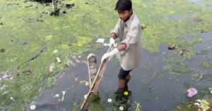 19-YO Cleans MP’s Polluted Ajnar River Alone, Revives Community Spirit