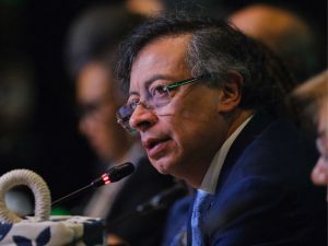 Los cabos sueltos en la financiación de la campaña Petro 2022