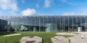 Les difficultés de légitimation économique d’une offre culturelle, le cas du Louvre‑Lens