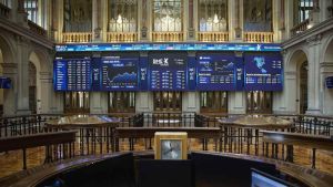 El Ibex 35 repunta un 4% impulsado por la tregua de Estados Unidos e Irán