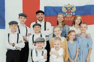 Жить между Францией и Россией: как многодетная семья католиков оказалась в подмосковной глубинке