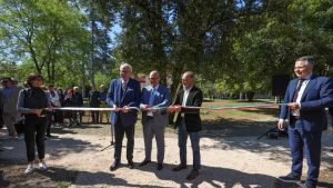 Gorizia e Šempeter, abbattuta l'ultima rete: il Parco Basaglia diventa senza confini