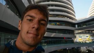 Architetto, imprenditore, maratoneta: chi era lo scialpinista morto per una slavina