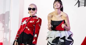 Anne Hathaway: como um detalhe pode roubar toda a cena de um look?