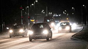 På med vinterjakken igen: Sne og slud på vej