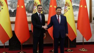 Sánchez buscará en Pekín corregir el déficit comercial y condicionar las inversiones chinas en España para que generen empleo