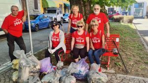 A Garlasco i coscritti si riuniscono per raccogliere i rifiuti
