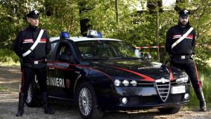 Violenza e prostituzione minorile: sesso per soldi nel centro ricreativo, insospettabile finisce in manette