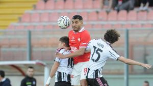 Il derby, tra numeri e tradizione. Blitz di Tedesco col Grifo di Mazzone