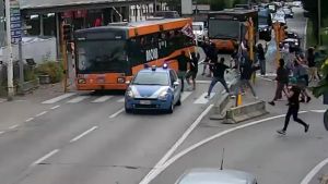 Agguato ai tifosi del Mestre, gli ultras biancocelesti faranno volontariato