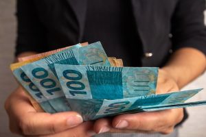 Apesar dos pesares, resista e não desista do Brasil